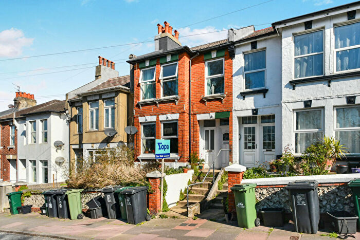 2 Bedroom Flat For Sale In Bear Road, Brighton, BN2