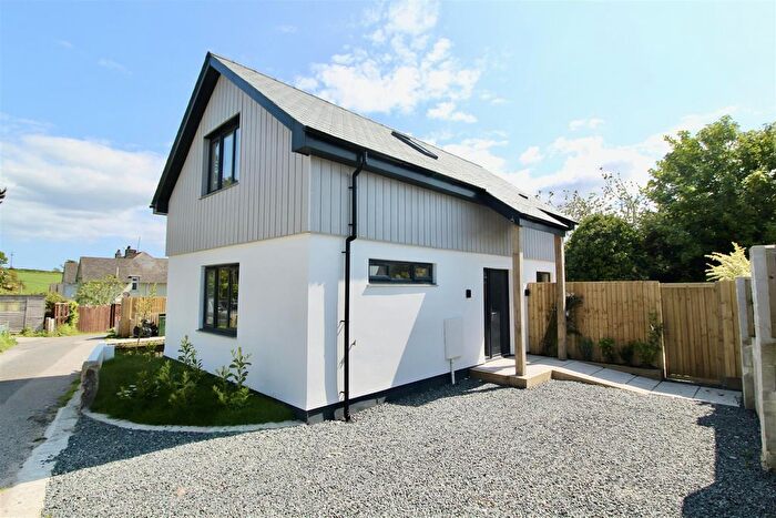 3 Bedroom Detached House For Sale In Passage Hill, Mylor, Falmouth, TR11