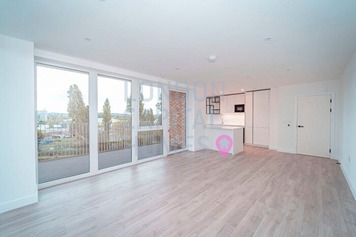 2 Bedroom Flat To Rent In Unison House, Beresford Avenue, Wembley, HA0