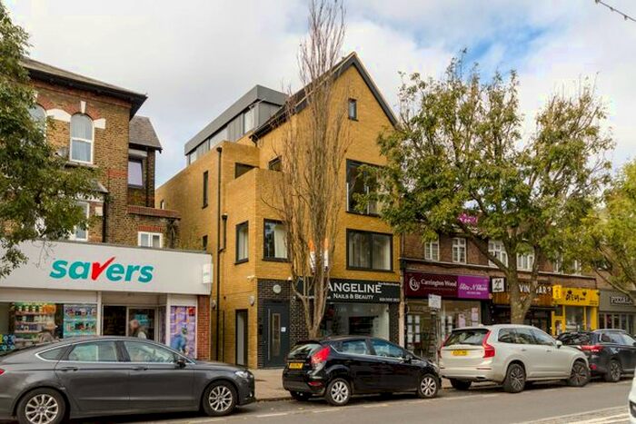 1 Bedroom Flat To Rent In High Street, New Malden, KT3