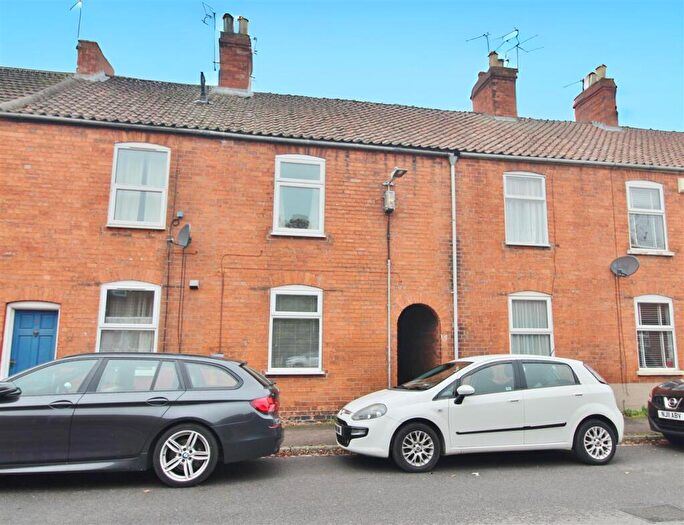 2 Bedroom Terraced House For Sale In Welham Street, Grantham, NG31