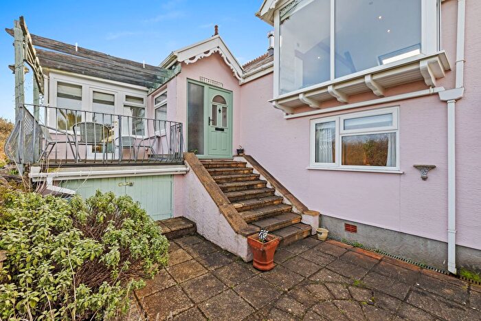 3 Bedroom Semi Detached House For Sale In Briarhurst, Thistleboon Road, Mumbles, Swansea, SA3