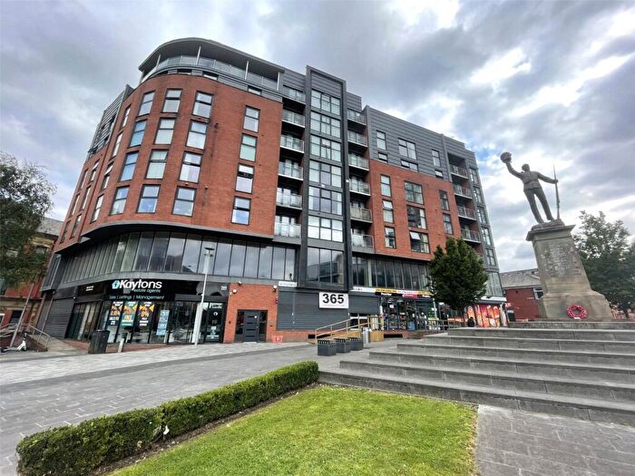 2 Bedroom Apartment To Rent In Zenith, Chapel Street, Salford, Manchester City Centre, M3