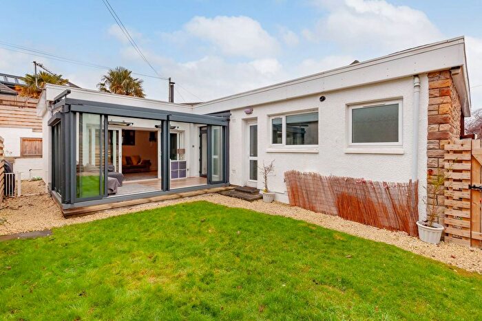 3 Bedroom Link Detached House For Sale In Cramond Road South, Edinburgh, EH4