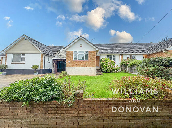 2 Bedroom Semi-Detached Bungalow For Sale In Greensward Lane, Hockley, SS5