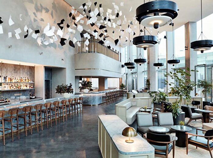 2 Bedroom Flat To Rent In Manhatten Loft, Internation Way, London, E20