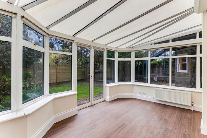 3 Bedroom Flat To Rent In King Henrys Road, Primrose Hill, NW3