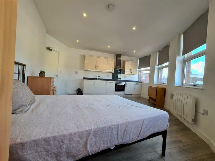 Flat To Rent In Pavilion Chambers, South Street, St. Neots, PE19