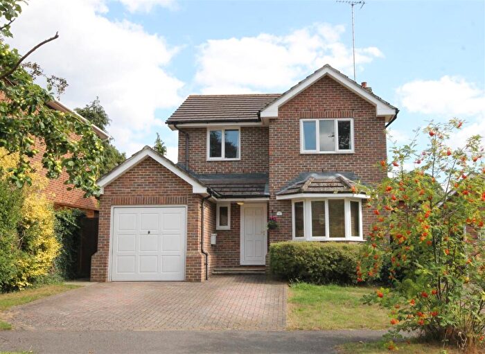 3 Bedroom Detached House To Rent In West Down, Great Bookham, KT23
