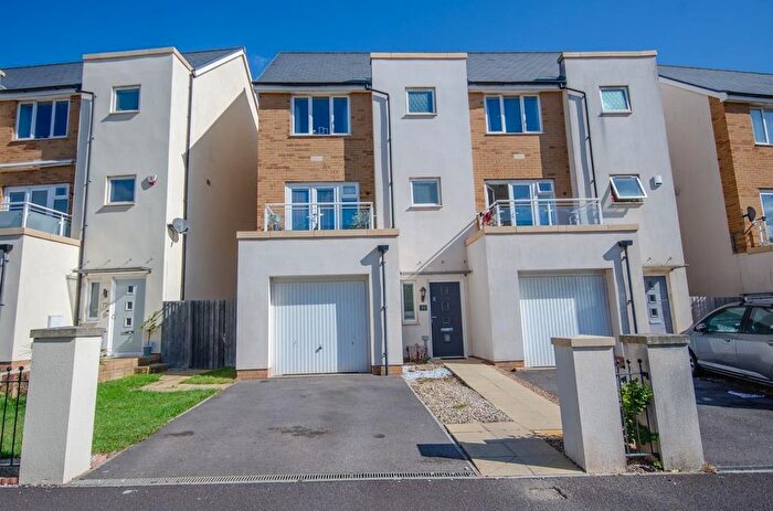 4 Bedroom Town House For Sale In Willowherb Road, Emersons Green, BS16