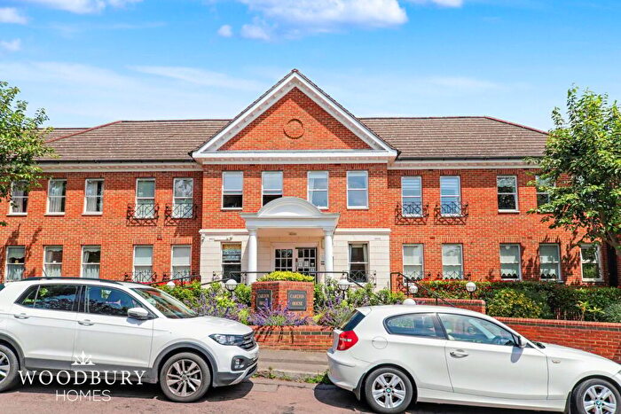 1 Bedroom Apartment To Rent In Carlton House, Algers Road, Loughton, IG10