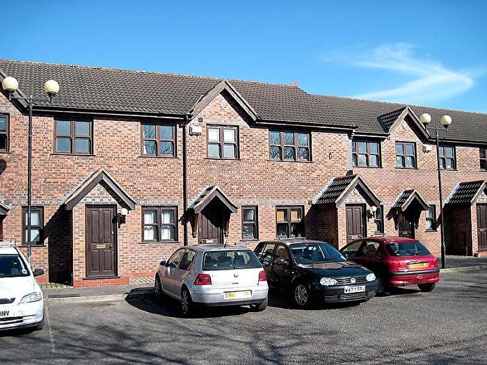 2 Bedroom Apartment To Rent In Elladene Park, Chorlton, M21