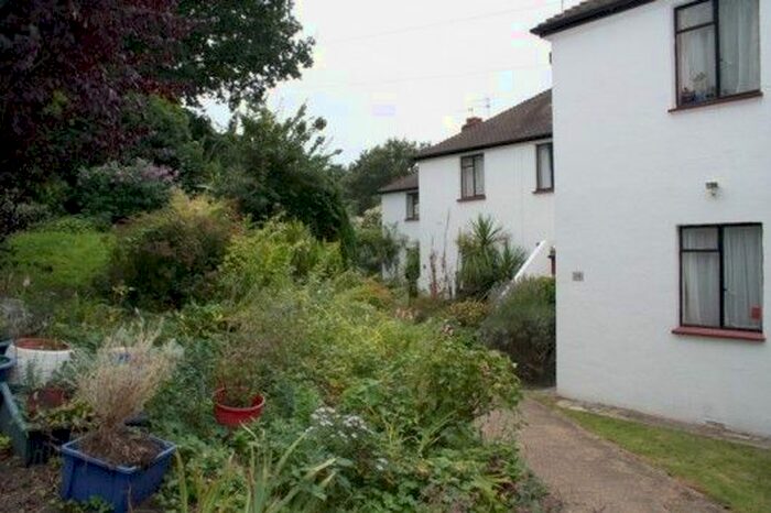 2 Bedroom Flat To Rent In The Glebe, Blackheath, SE3