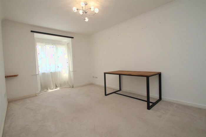 2 Bedroom Flat To Rent In London Road, Hemel Hempstead, HP3
