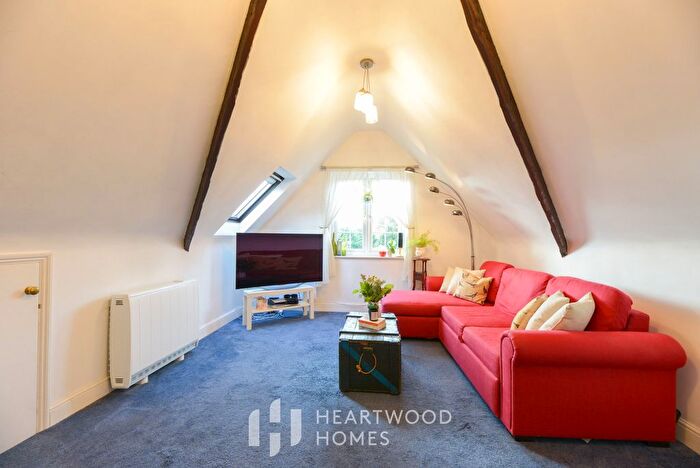 1 Bedroom Flat For Sale In London Road, St Albans, AL1
