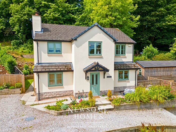 4 Bedroom Detached House For Sale In Clos Llannerch, Carmel, CH8