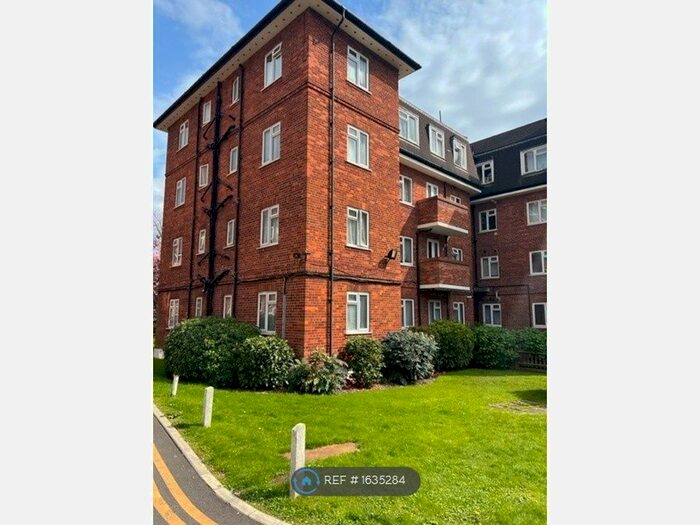 2 Bedroom Flat To Rent In North End Road, Wembley, HA9