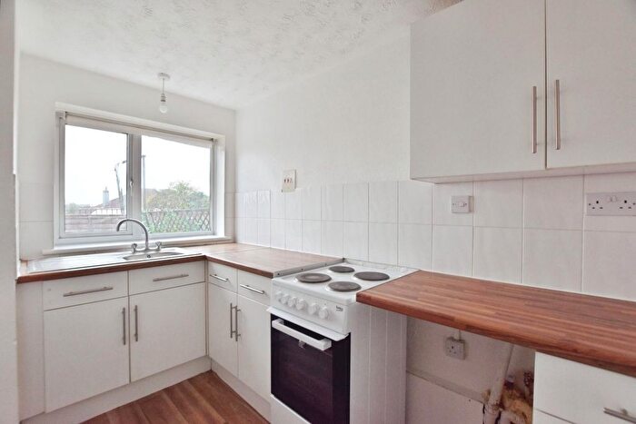 2 Bedroom Flat To Rent In Church Road, Bishopsworth, Bristol, BS13
