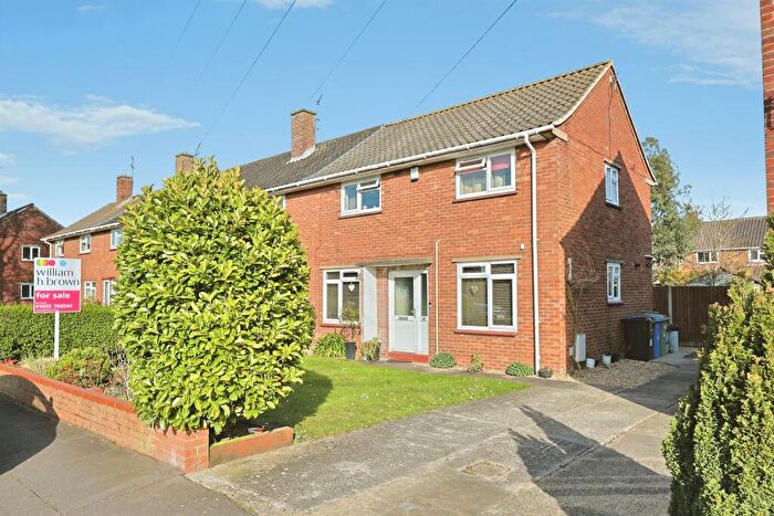 3 Bedroom End Of Terrace House For Sale In Rider Haggard Road, Norwich, NR7