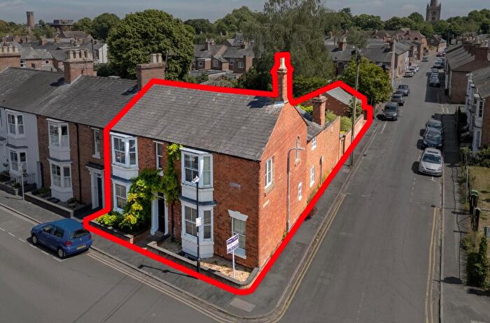 4 Bedroom End Of Terrace House For Sale In West Street, Stratford-upon-Avon, CV37