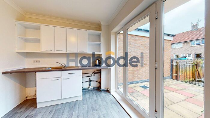 3 Bedroom Terraced House To Rent In Northfield, Hull, HU4
