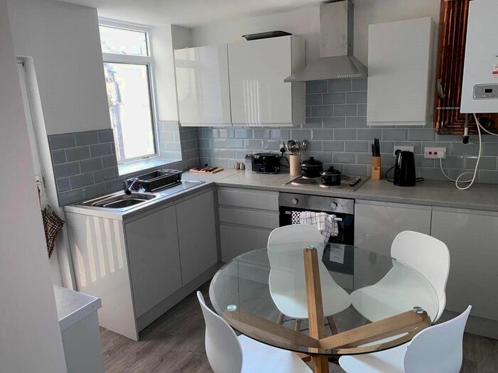 4 Bedroom Terraced House To Rent In Fenton Road, Blackpool FY1