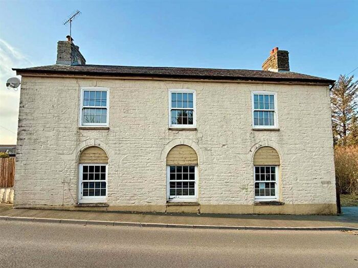 4 Bedroom Detached House For Sale In New Inn, Pencader, SA39