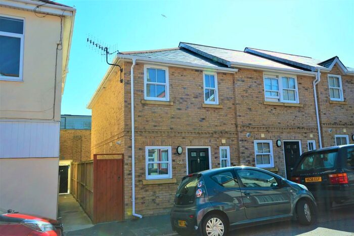 2 Bedroom Semi-Detached House To Rent In Palmerston Road, Shanklin, PO37