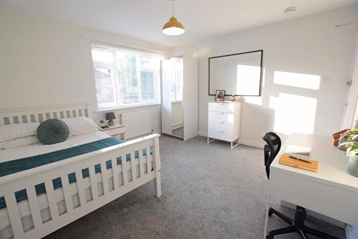 5 Bedroom End Of Terrace House To Rent In Gresham Street - Student House - /, LN1