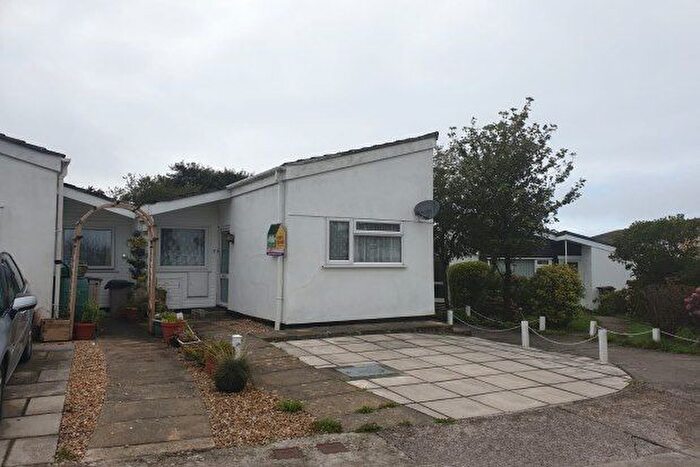 2 Bedroom Property To Rent In Mount Hawke, Truro, TR4