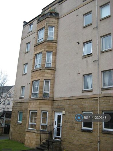 4 Bedroom Flat To Rent In Dicksonfield, Edinburgh, EH7