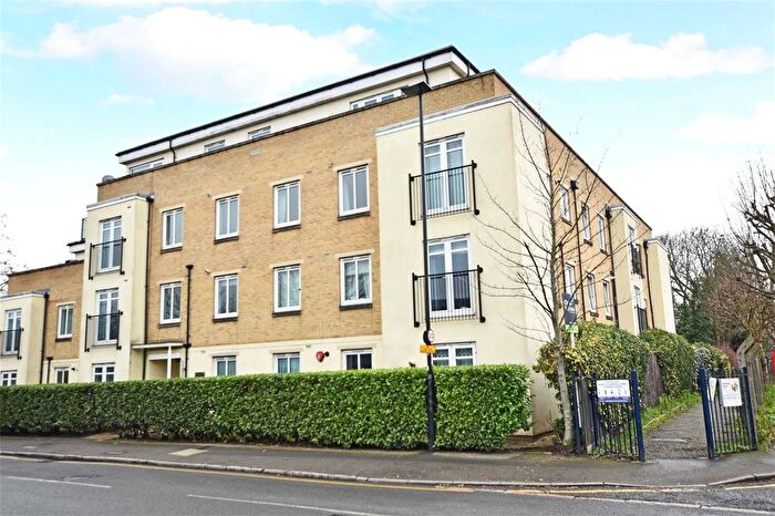 2 Bedroom Flat To Rent In Worton Road, Isleworth, TW7
