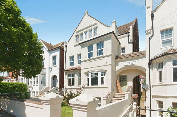1 Bedroom Flat For Sale In Cantelupe Road, Bexhill-On-Sea, TN40