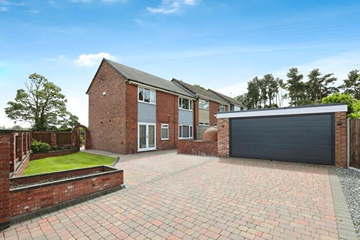 3 Bedroom Semi-Detached House For Sale In Stallington Close, Blythe Bridge, Stoke-on-Trent, ST11