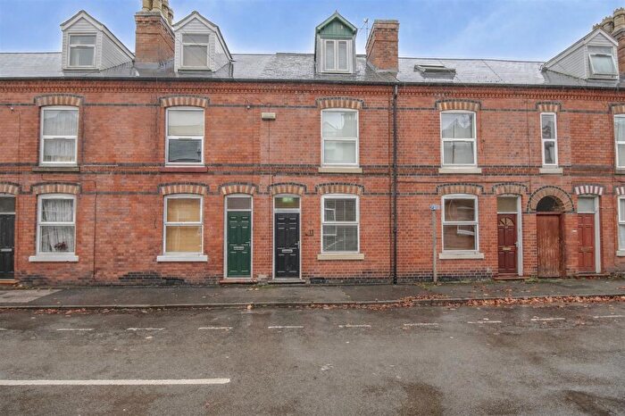 5 Bedroom Property For Sale In Wilkinson Avenue, Beeston, Nottingham, NG9