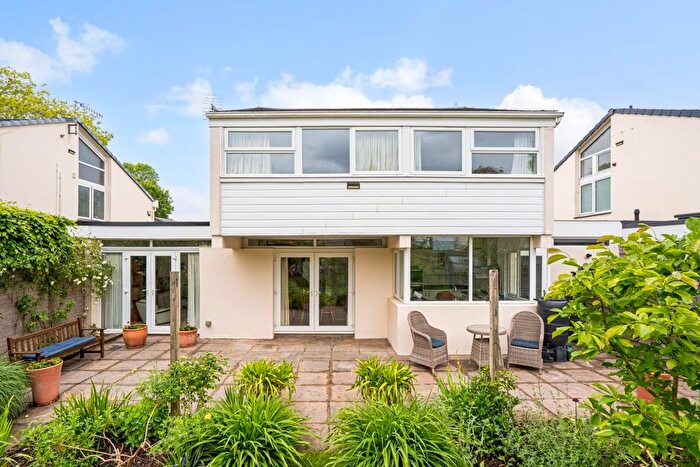 4 Bedroom Link Detached House For Sale In Pitch Amp; Pay Park, Stoke Bishop, Bristol, BS9
