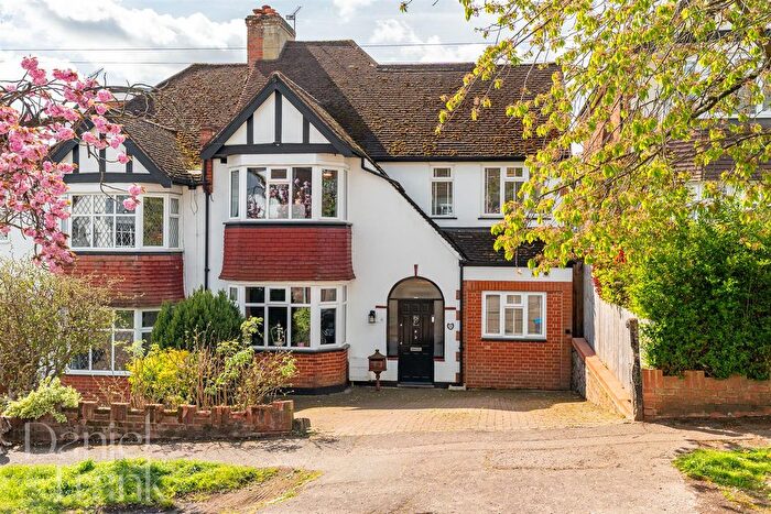 5 Bedroom Semi-Detached House For Sale In Harwater Drive, Loughton, IG10