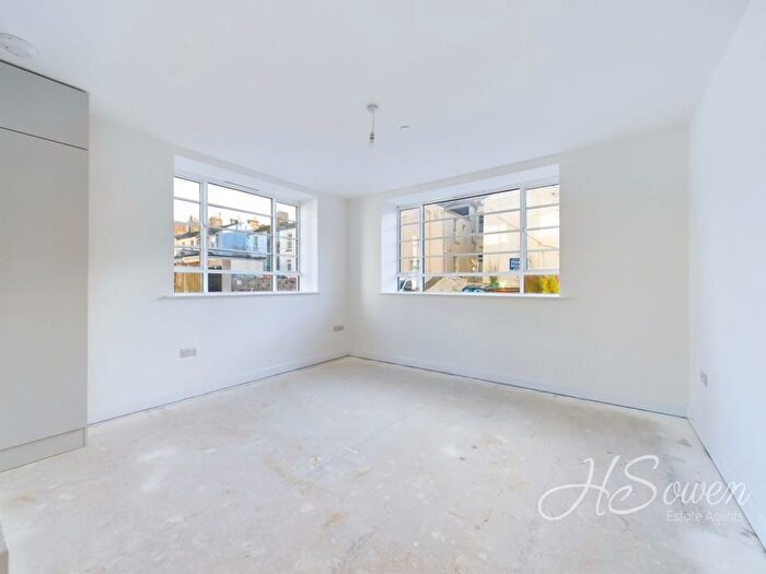 1 Bedroom Flat For Sale In Scarborough Place, Torquay, TQ2