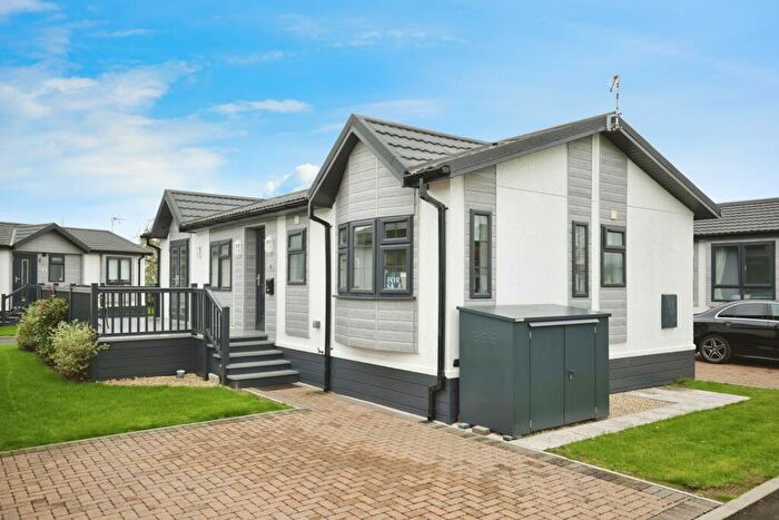 2 Bedroom Bungalow For Sale In Chestnut Court, Marston Edge, Lower Quinton, Stratford-upon-Avon, CV37