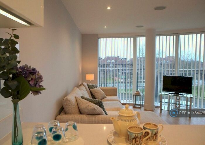 2 Bedroom Flat To Rent In Kingsley Walk, Cambridge, CB5