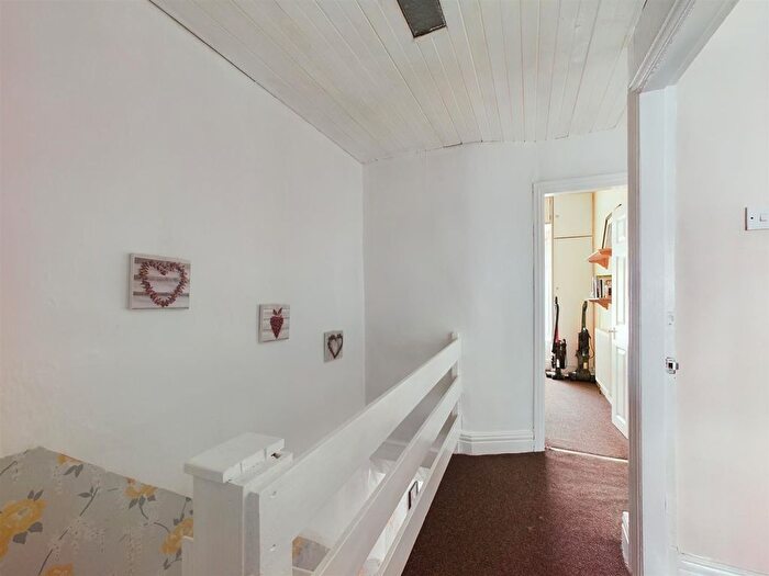 3 Bedroom End Of Terrace House For Sale In Lindeth Avenue, Wallasey, CH44