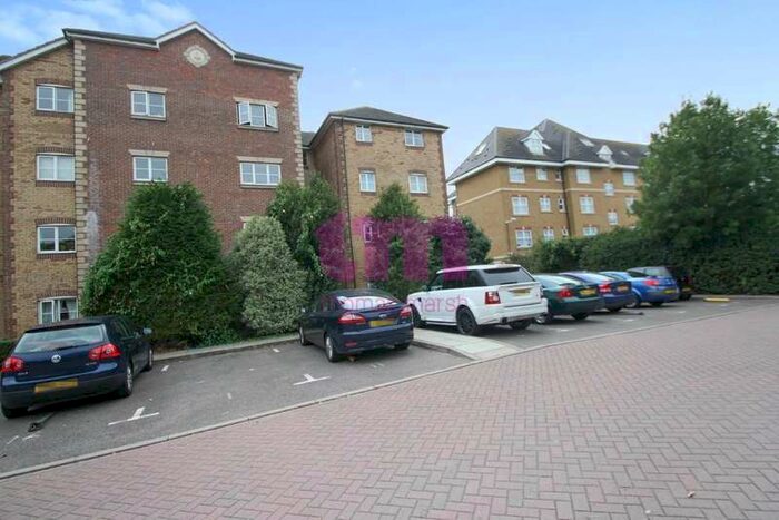 2 Bedroom Flat To Rent In Harrisons Wharf, Purfleet, RM19