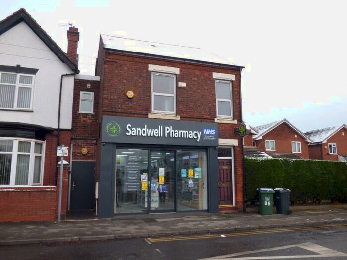 2 Bedroom Flat To Rent In Church Vale, West Bromwich, West Midlands, B71