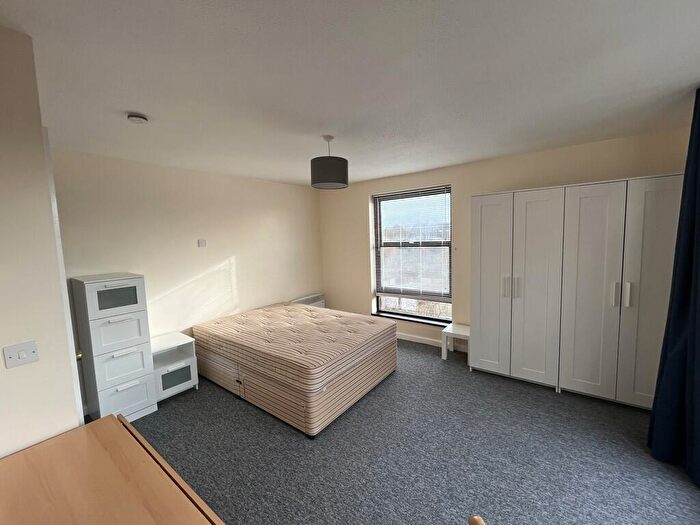 1 Bedroom Flat To Rent In Midsummer Court, Mahattan Drive, CB4