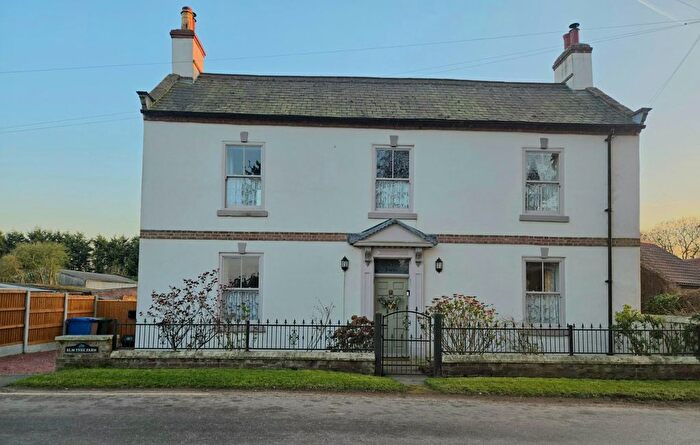 5 Bedroom Property For Sale In Main Street, Reedness, Goole, DN14