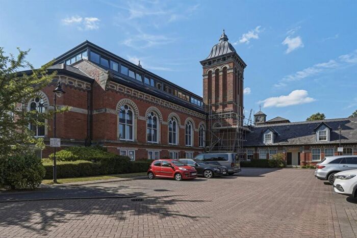 1 Bedroom Flat For Sale In Pavilion Way, Macclesfield, SK10
