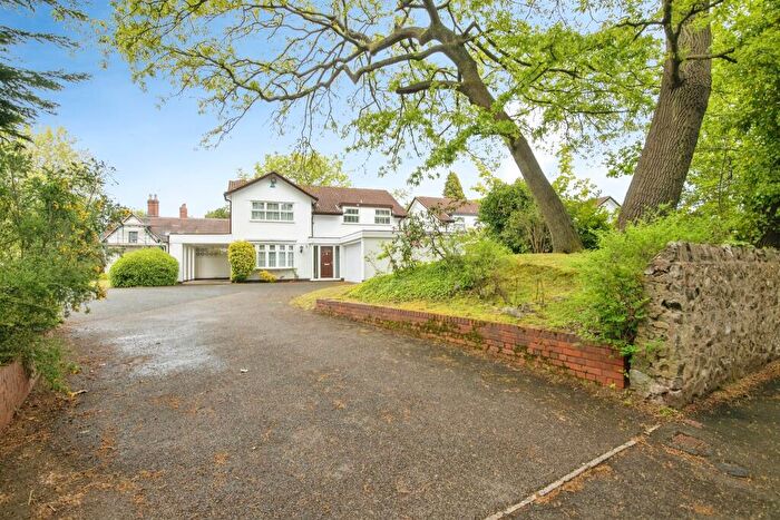 4 Bedroom Detached House For Sale In Carpenter Road, Birmingham, B15