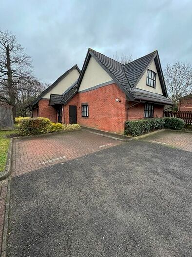 1 Bedroom Flat To Rent In The Pines, Borehamwood, WD6