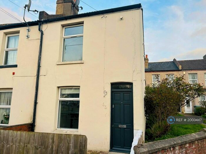 2 Bedroom End Of Terrace House To Rent In Sutcliffe Road, London, SE18