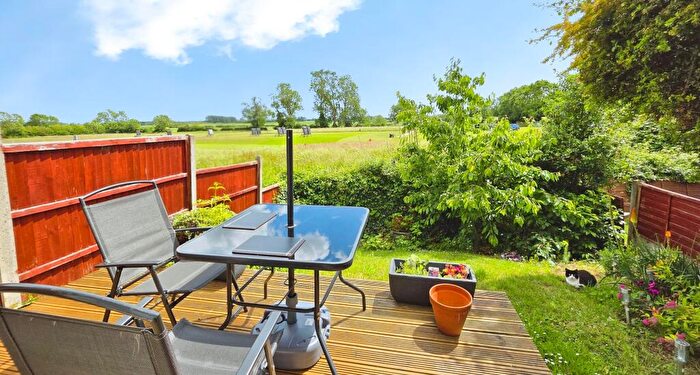 2 Bedroom Semi Detached House For Sale In Pinfold Close, Osbournby, NG34
